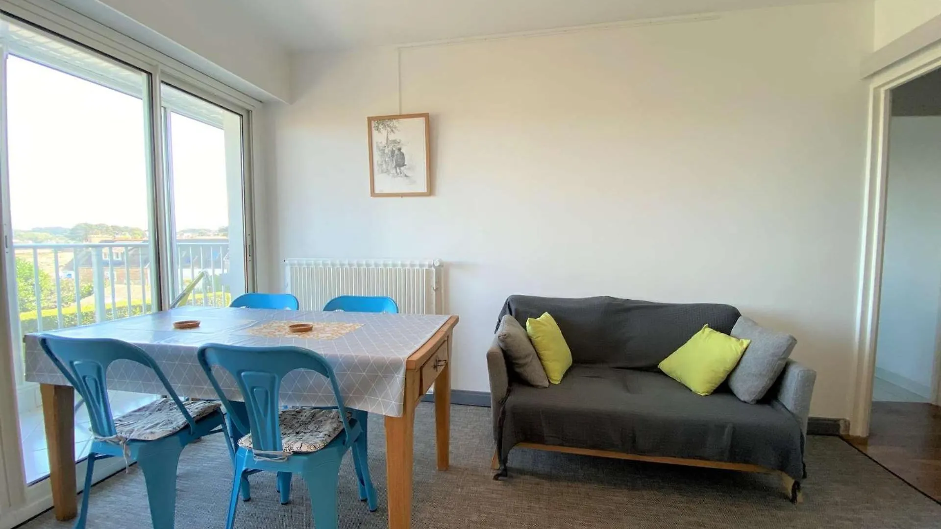 Appartement Vue Mer Avec Wifi, Loggia, Au Centre De Tregastel - Ref 92